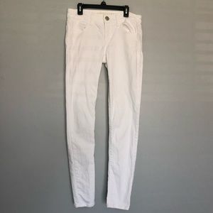 American Eagle white jeggings size 4 jeans